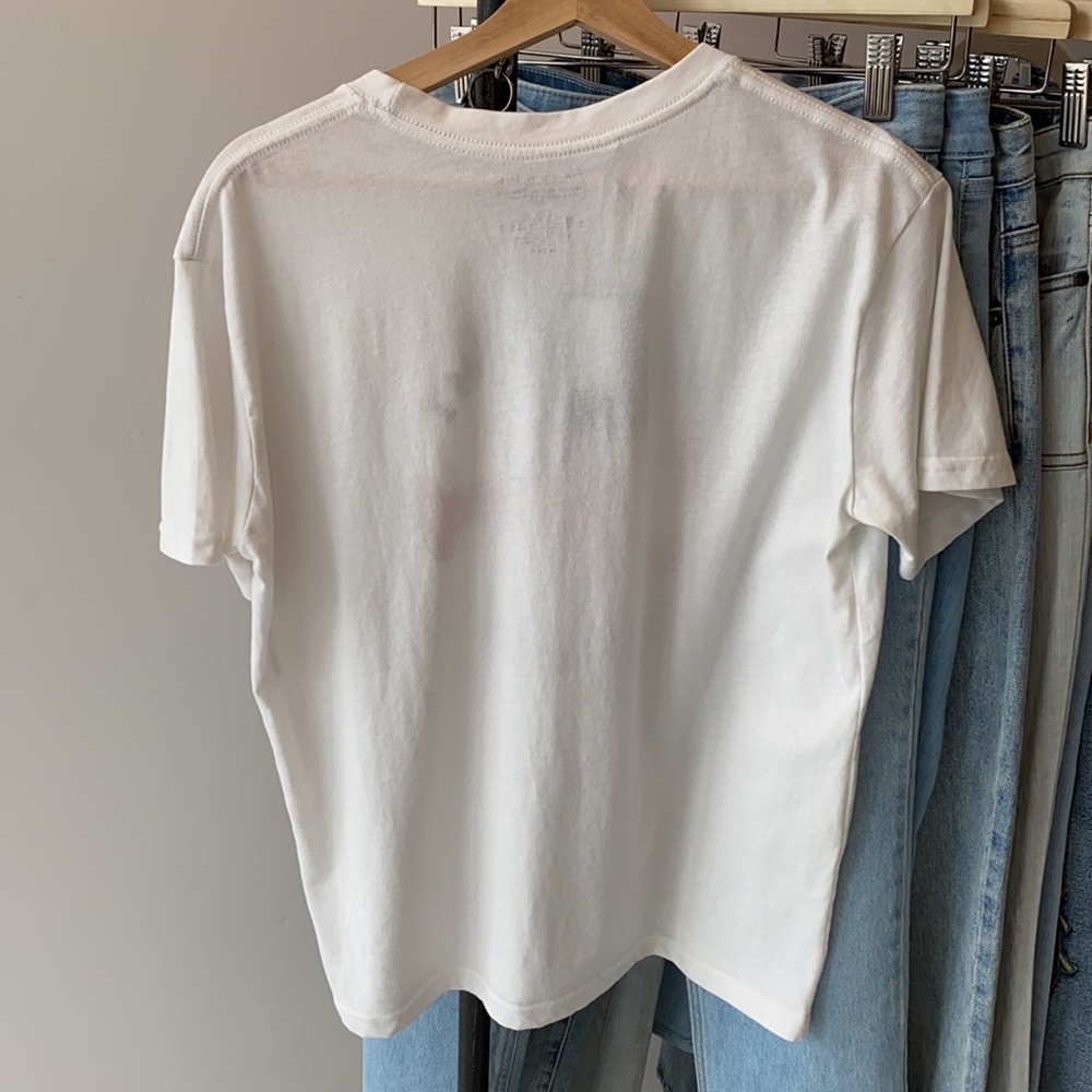 Friends Tee - Picture 4 of 4